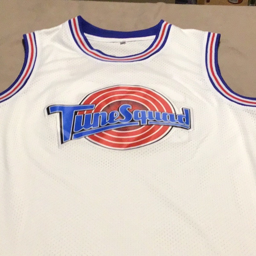 Tune squad jersey Jordan 23